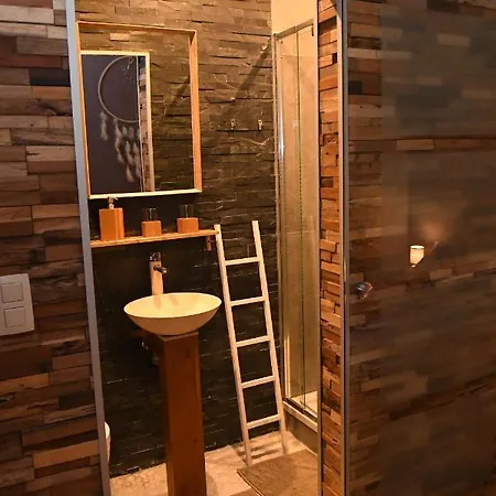 Bed & Breakfast Vip 209 4*