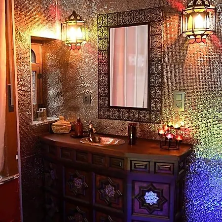 Vip 209 Bed & Breakfast 4*