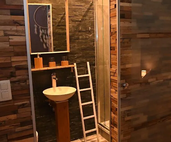 Bed & Breakfast Vip 209 4*